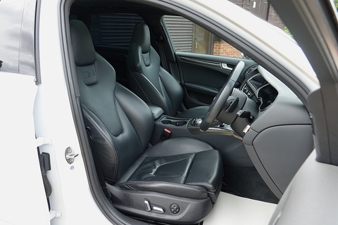 S4 Avant Quattro Estate 3.0 Automatic Petrol