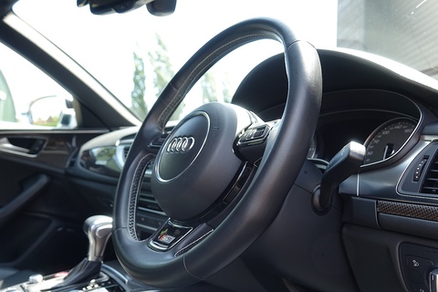 S6 4.0 TFSI V8 Quattro Saloon Saloon 4.0 Automatic Petrol