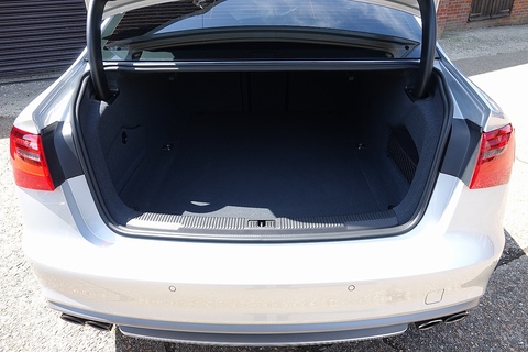 S6 4.0 TFSI V8 Quattro Saloon Saloon 4.0 Automatic Petrol