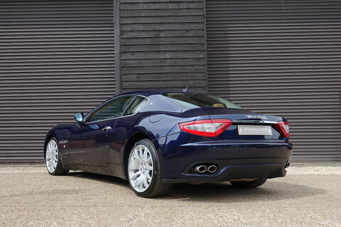 4.2 V8 Coupe 2dr Petrol Auto Euro 4 (405 ps)