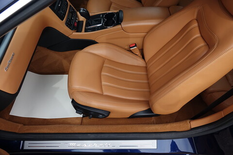 4.2 V8 Coupe 2dr Petrol Auto Euro 4 (405 ps)