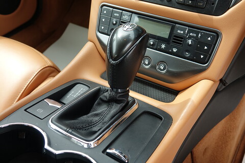 4.2 V8 Coupe 2dr Petrol Auto Euro 4 (405 ps)