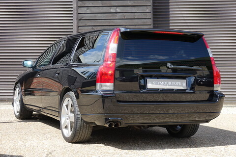 2.5 R AWD Automatic Estate 2500 Automatic Petrol