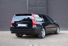 Volvo V70 2.5 R AWD Automatic 