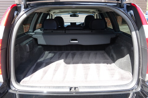 2.5 R AWD Automatic Estate 2500 Automatic Petrol