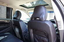 Volvo V70 2.5 R AWD Automatic 