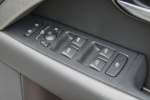 3.0 T6 SE AWD Estate 3.0 Automatic Petrol