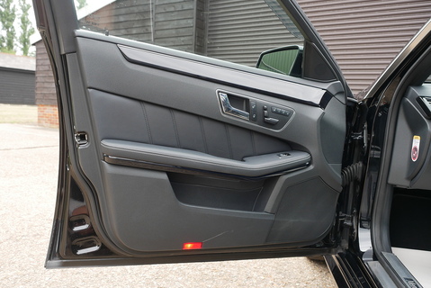E 350 V6 SPORT AMG 7 G-Tronic Estate Estate 3500 Automatic Petrol