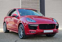 Porsche Cayenne T V6 GTS 