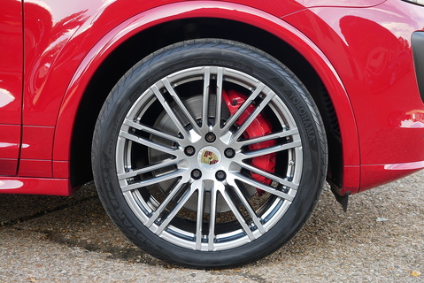 3.6T V6 GTS SUV 5dr Petrol TiptronicS 4WD Euro 6 (s/s) (440 ps)
