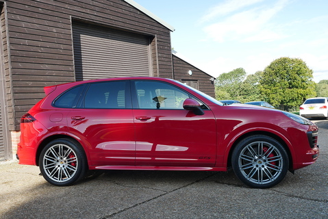 3.6T V6 GTS SUV 5dr Petrol TiptronicS 4WD Euro 6 (s/s) (440 ps)