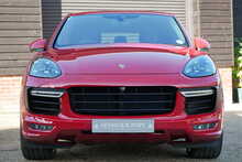 Porsche Cayenne T V6 GTS 
