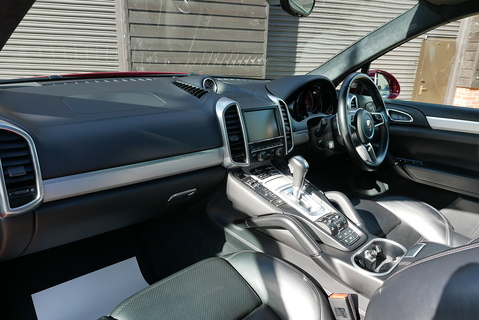 3.6T V6 GTS SUV 5dr Petrol TiptronicS 4WD Euro 6 (s/s) (440 ps)