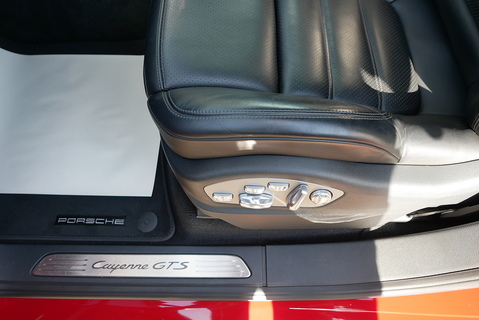 3.6T V6 GTS SUV 5dr Petrol TiptronicS 4WD Euro 6 (s/s) (440 ps)