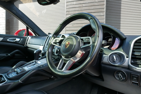 3.6T V6 GTS SUV 5dr Petrol TiptronicS 4WD Euro 6 (s/s) (440 ps)