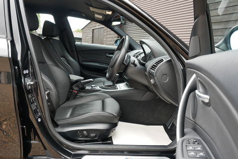 130I M Sport Hatchback 3.0 Automatic Petrol