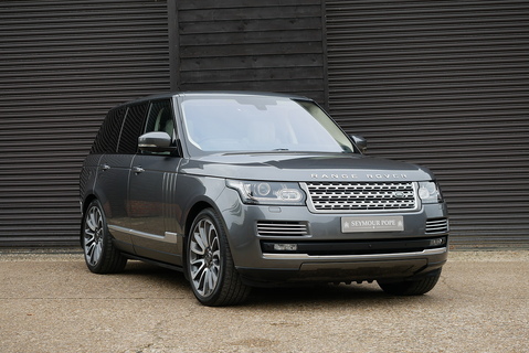 Land Rover Range Rover 4.4 SD V8 Autobiography AWD (Pan Roof, Head Up, Deployable Steps, 22's, Electric Tow Bar) 