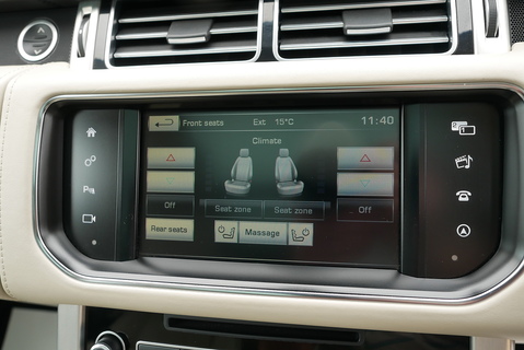 Land Rover Range Rover 4.4 SD V8 Autobiography AWD (Pan Roof, Head Up, Deployable Steps, 22's, Electric Tow Bar) 