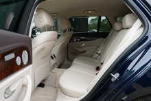 Mercedes-Benz E Class E400 4MATIC EXCLUSIVE Automatic 