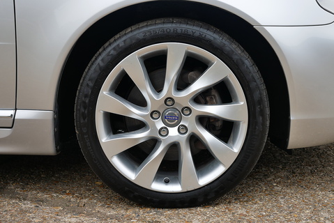 3.0 T6 Inscription AWD Saloon 3.0 Semi Auto Petrol