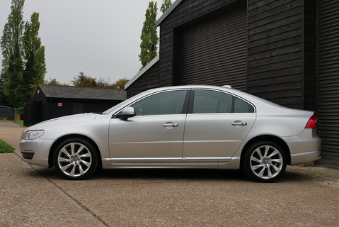 3.0 T6 Inscription AWD Saloon 3.0 Semi Auto Petrol
