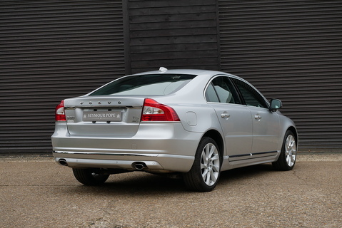 3.0 T6 Inscription AWD Saloon 3.0 Semi Auto Petrol