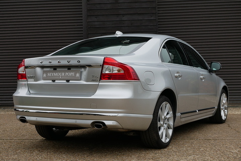 3.0 T6 Inscription AWD Saloon 3.0 Semi Auto Petrol