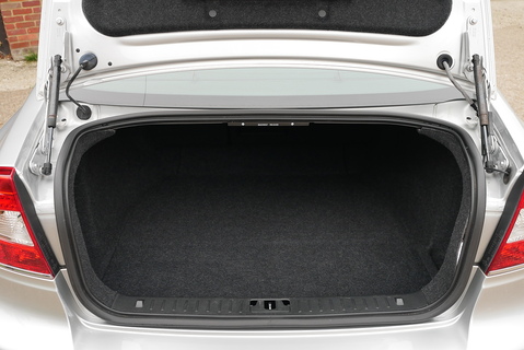 3.0 T6 Inscription AWD Saloon 3.0 Semi Auto Petrol