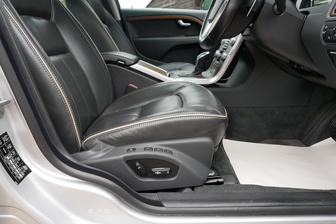 3.0 T6 Inscription AWD Saloon 3.0 Semi Auto Petrol