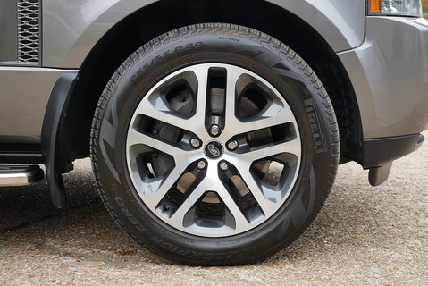 4.4 TD V8 Vogue SUV 5dr Diesel Auto 4WD Euro 5 (313 bhp)