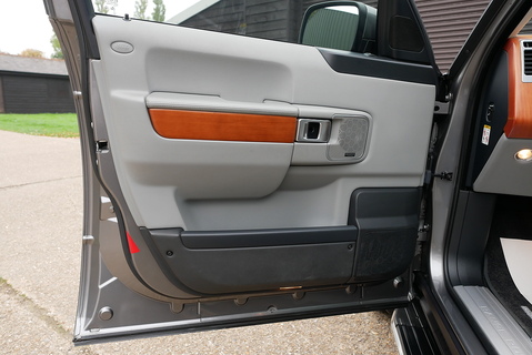 4.4 TD V8 Vogue SUV 5dr Diesel Auto 4WD Euro 5 (313 bhp)