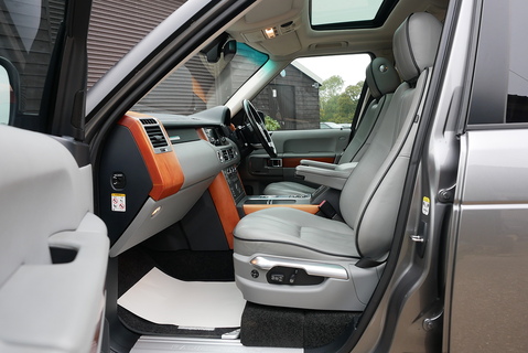 4.4 TD V8 Vogue SUV 5dr Diesel Auto 4WD Euro 5 (313 bhp)