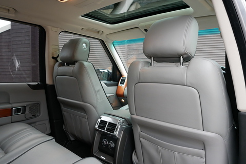 4.4 TD V8 Vogue SUV 5dr Diesel Auto 4WD Euro 5 (313 bhp)