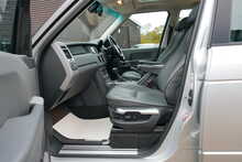 Land Rover Range Rover 4.4i V8 Vogue Automatic AWD 