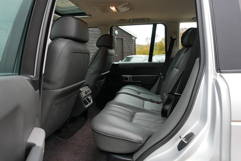 Range Rover 4.4i V8 Vogue Automatic AWD (1 Owner from new.. Totally Original)