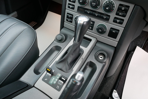 Range Rover 4.4i V8 Vogue Automatic AWD (1 Owner from new.. Totally Original)