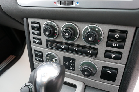 Range Rover 4.4i V8 Vogue Automatic AWD (1 Owner from new.. Totally Original)