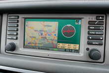 Land Rover Range Rover 4.4i V8 Vogue Automatic AWD 