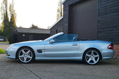 Mercedes R230 SL500 5.5 V8 Convertible Automatic (AMG Sports Package)