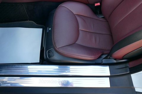 Mercedes R230 SL500 5.5 V8 Convertible Automatic (AMG Sports Package)