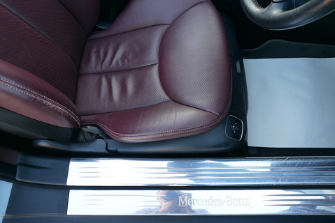 Mercedes R230 SL500 5.5 V8 Convertible Automatic (AMG Sports Package)