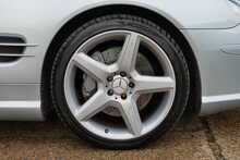 Mercedes-Benz R230 SL500 5.5 V8 Convertible 7G-Tronic Automatic 