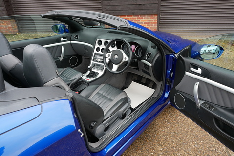 Alfa Romeo Spider JTS 3.2 V6 24V Convertible 6 Speed Manual (Stunning Cherished Example)