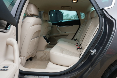 Maserati Quattroporte 3.0i V6 S Saloon 8-Speed ZF Automatic (Stunning Low Mileage Example)