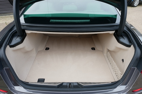 Maserati Quattroporte 3.0i V6 S Saloon 8-Speed ZF Automatic (Stunning Low Mileage Example)