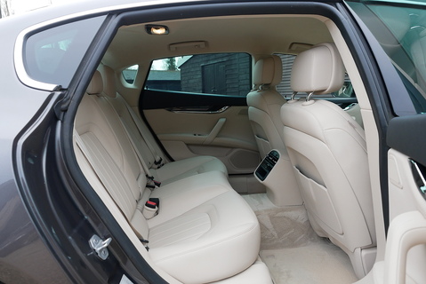 Maserati Quattroporte 3.0i V6 S Saloon 8-Speed ZF Automatic (Stunning Low Mileage Example)