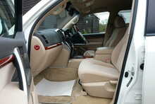 Toyota Land Cruiser Amazon 4.6 V8 AX 7 Seats AWD 