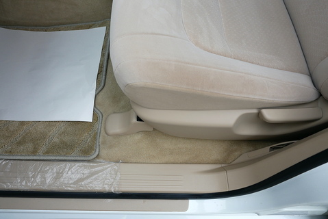 4.6 V8 AX 7 Seats Automatic Petrol