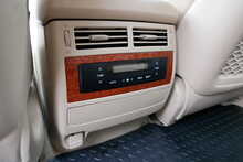 Toyota Land Cruiser Amazon 4.6 V8 AX 7 Seats AWD 