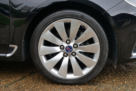 Aero Xwd Saloon 2.8 Automatic Petrol